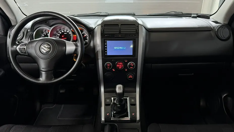 SUZUKI Grand Vitara -