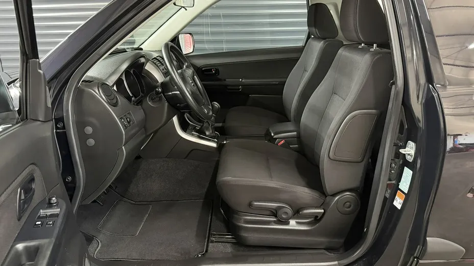 SUZUKI Grand Vitara -