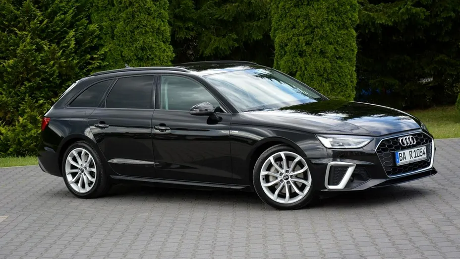 AUDI A4 -