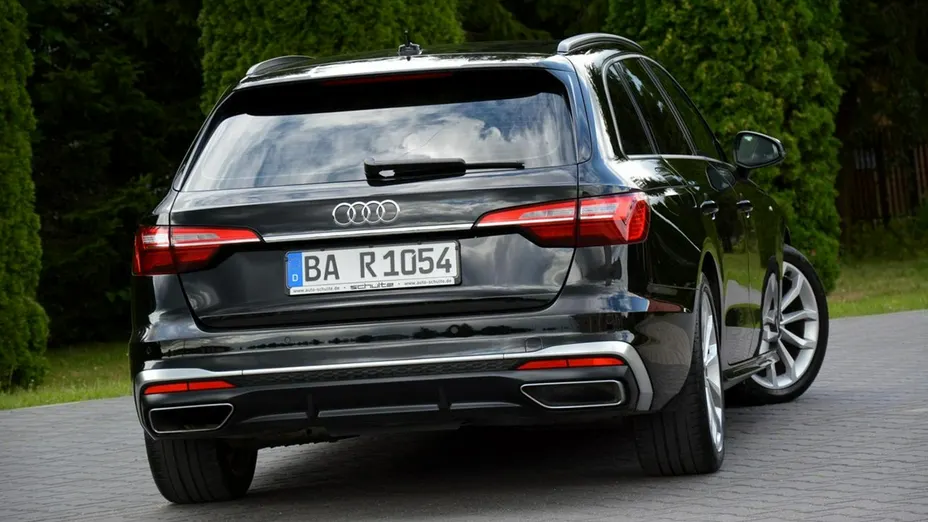 AUDI A4 -