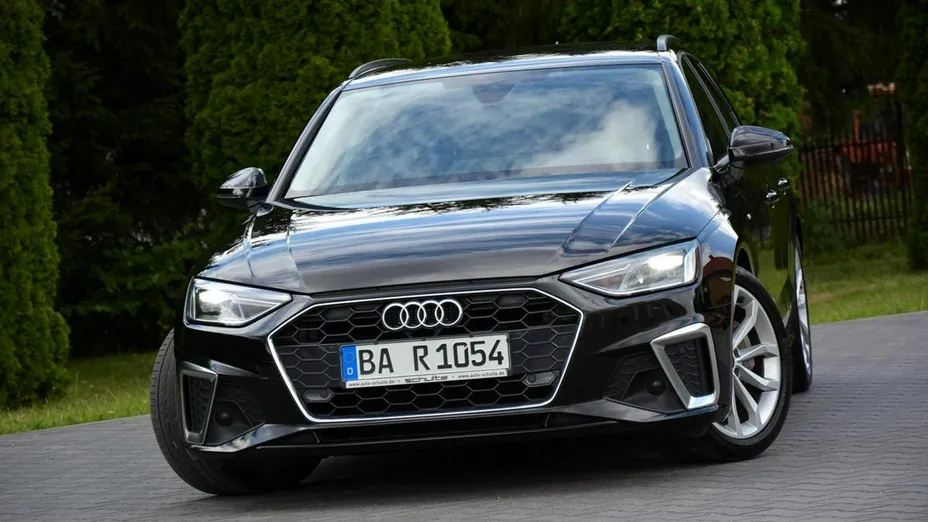 AUDI A4 -