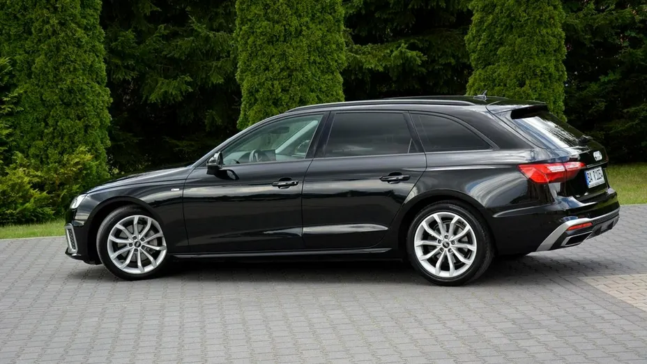 AUDI A4 -