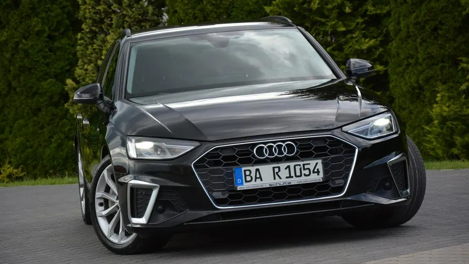 AUDI A4 -
