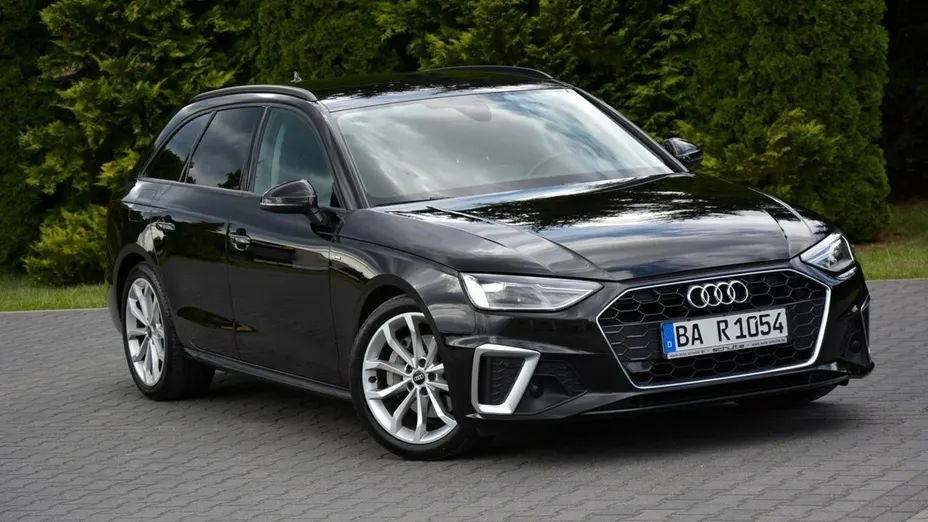 AUDI A4 -