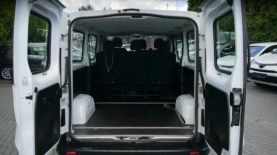 RENAULT Trafic -