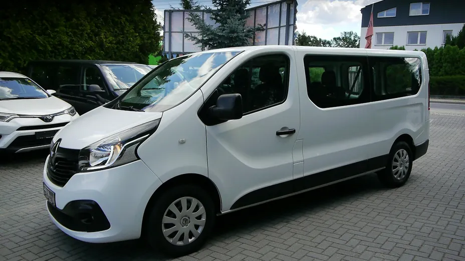 RENAULT Trafic -
