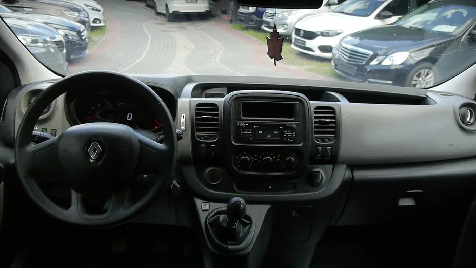 RENAULT Trafic -