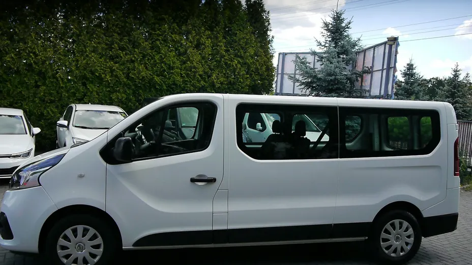 RENAULT Trafic -