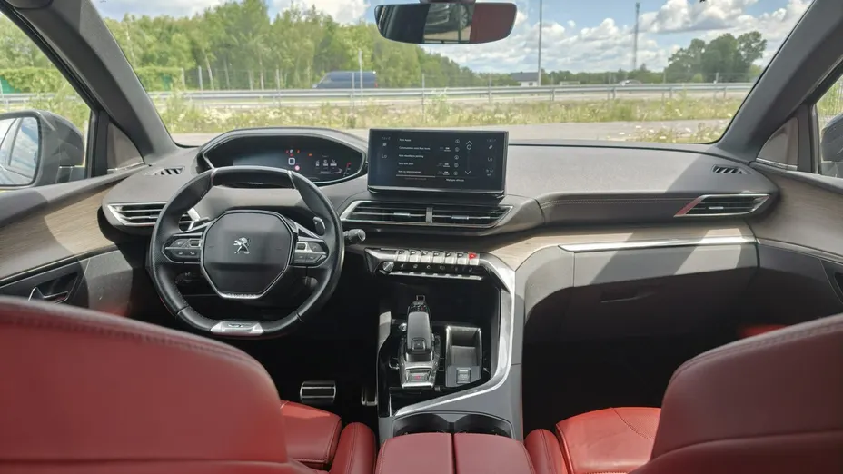 PEUGEOT 3008 -
