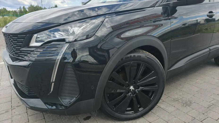 PEUGEOT 3008 -