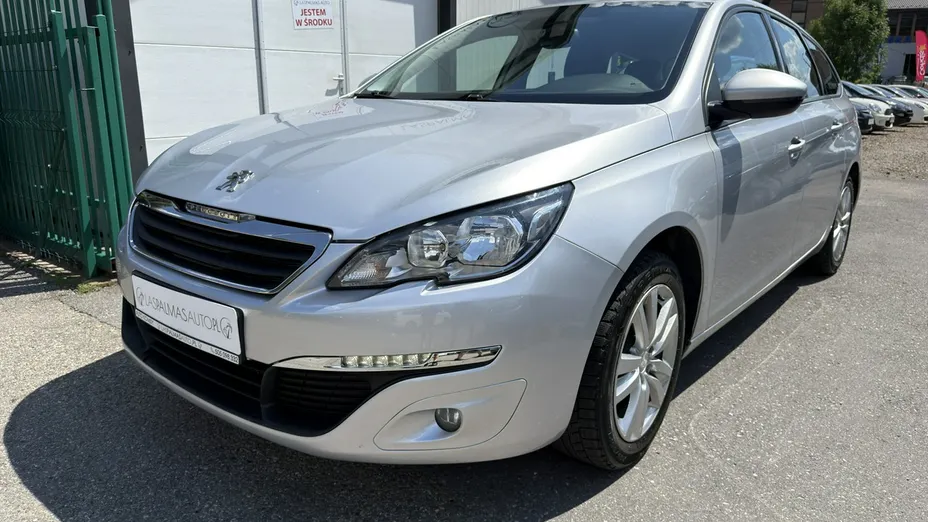 PEUGEOT 308 -