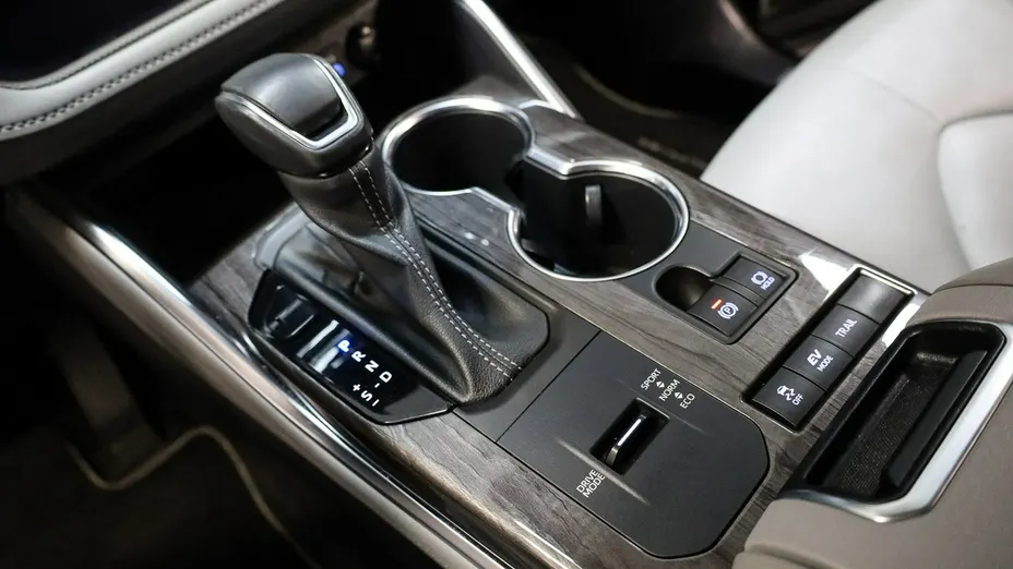 TOYOTA Highlander -
