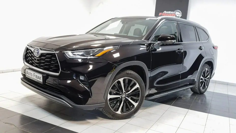 TOYOTA Highlander -
