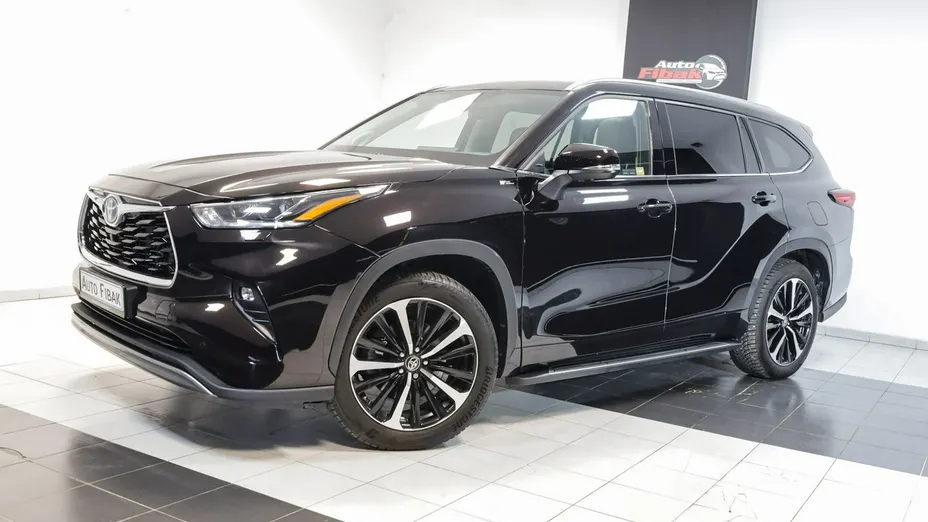 TOYOTA Highlander -