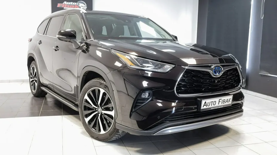 TOYOTA Highlander -