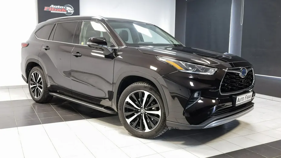 TOYOTA Highlander -