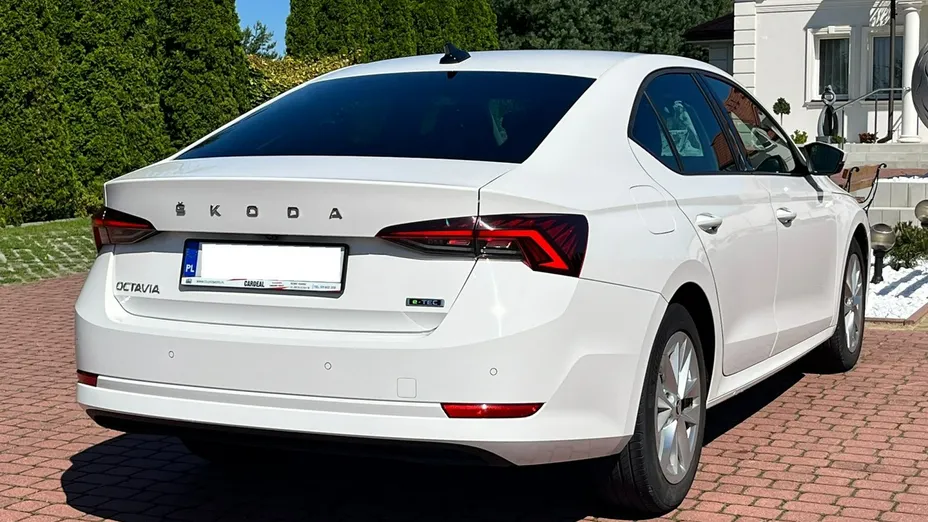 SKODA Octavia -