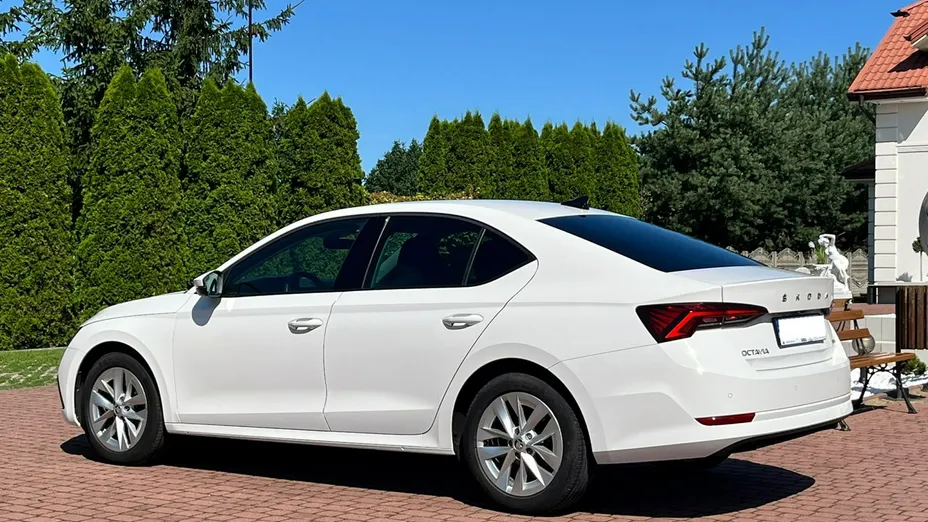 SKODA Octavia -