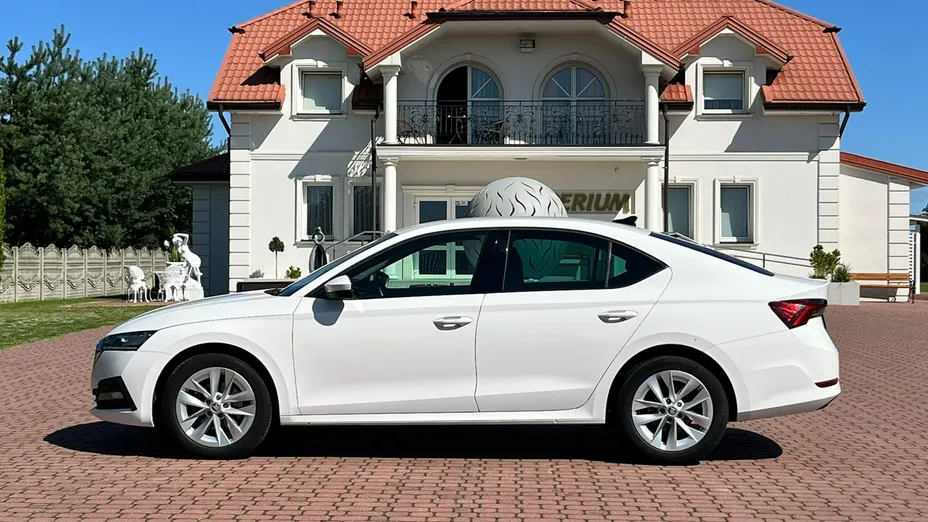 SKODA Octavia -