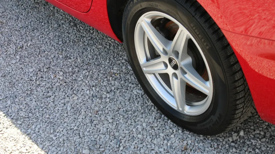 AUDI A4 -