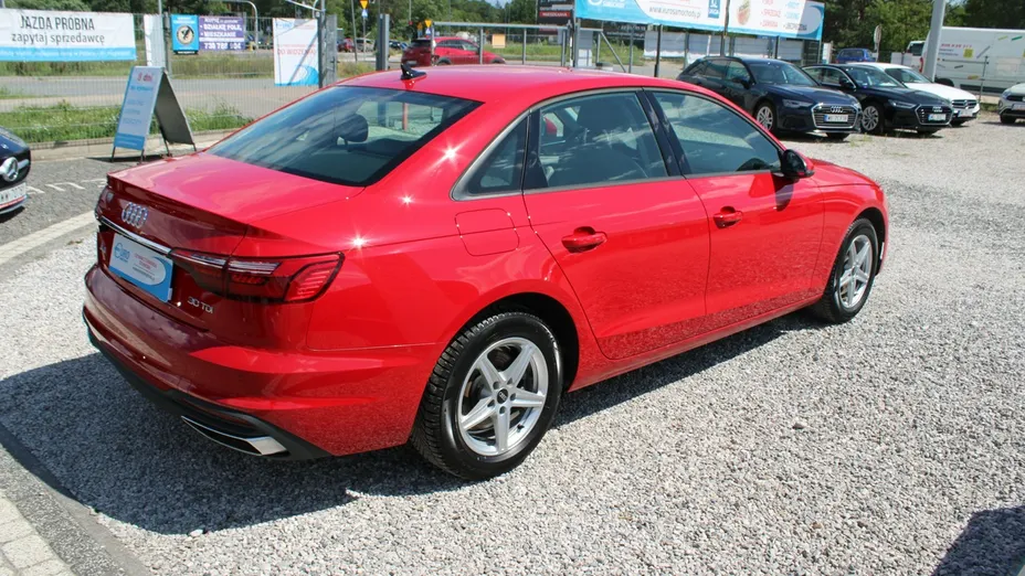 AUDI A4 -