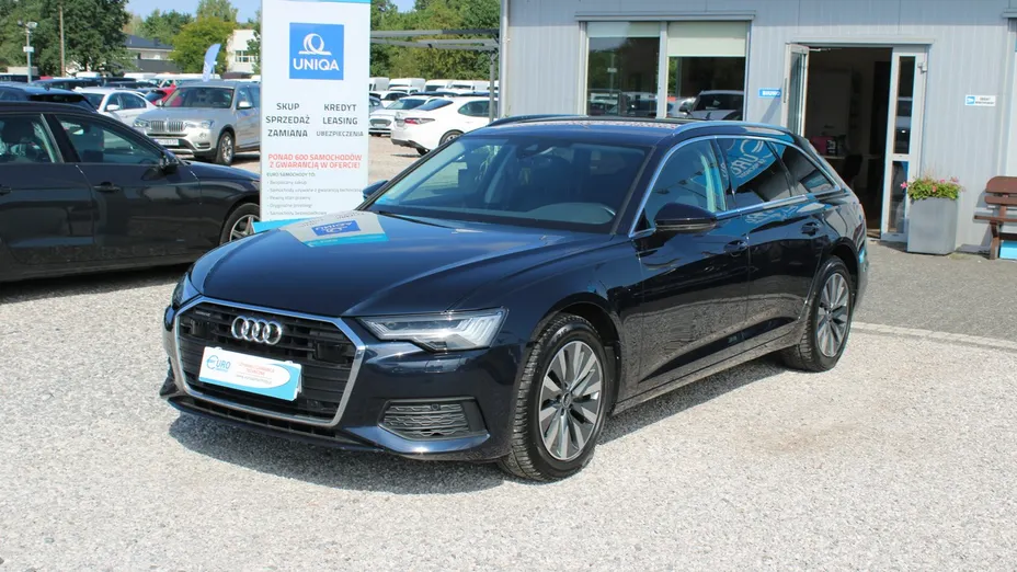 AUDI A6 -
