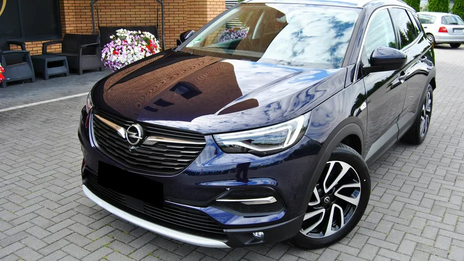 OPEL Grandland X -