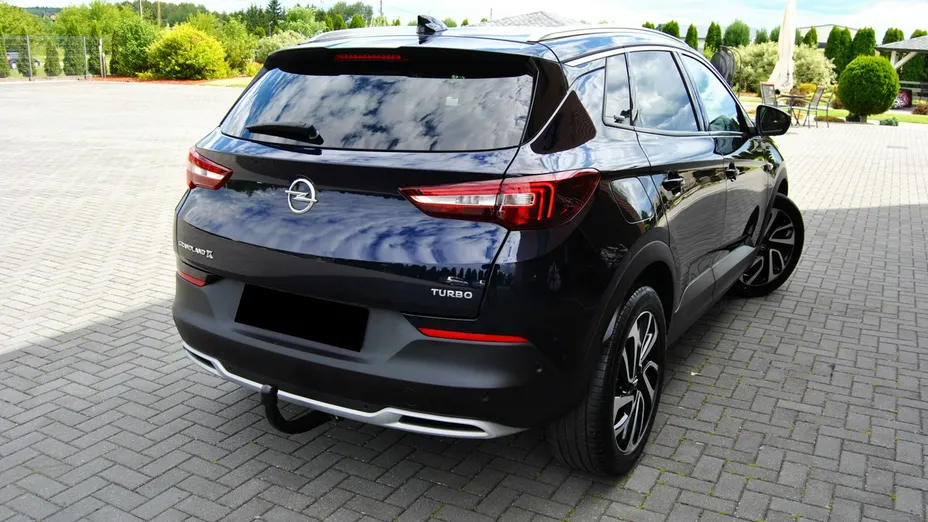 OPEL Grandland X -