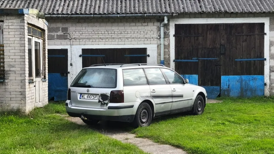 VOLKSWAGEN Passat -