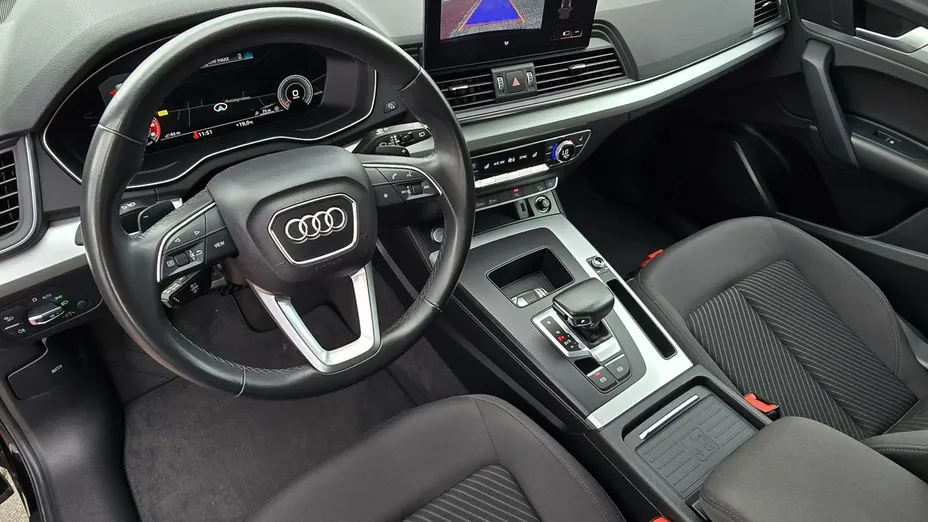 AUDI Q5 -