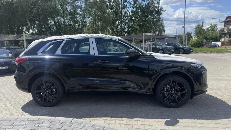 AUDI Q5 -