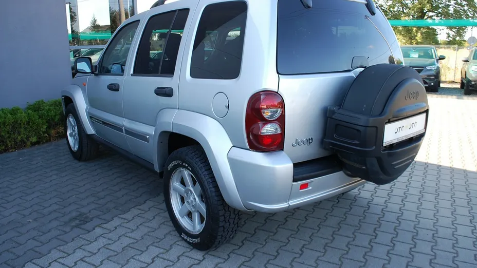 JEEP Cherokee -