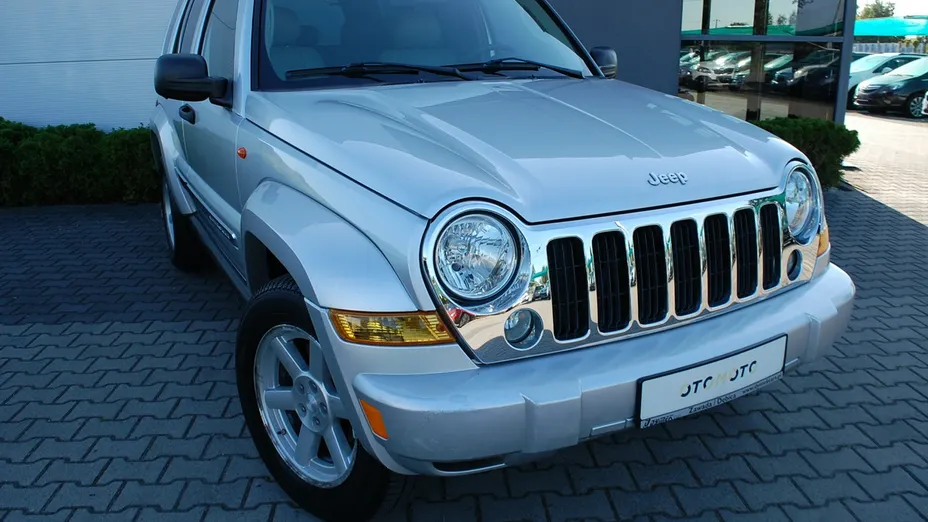 JEEP Cherokee -