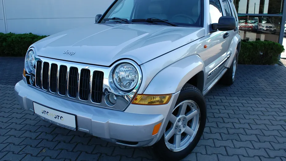 JEEP Cherokee -