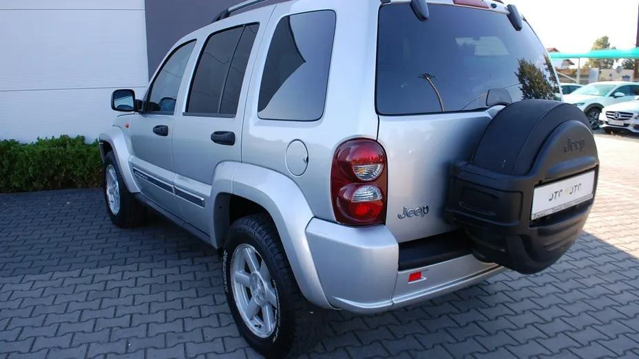 JEEP Cherokee -