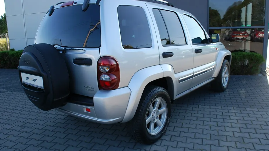 JEEP Cherokee -