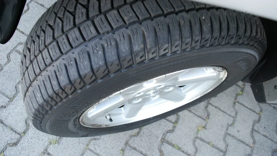 JEEP Cherokee -