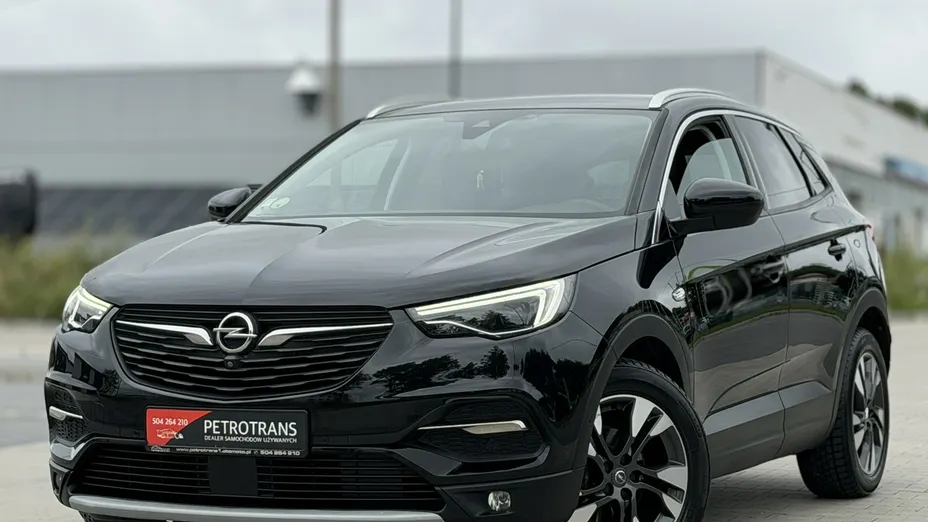 OPEL Grandland X -