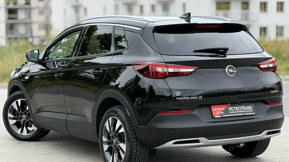 OPEL Grandland X -