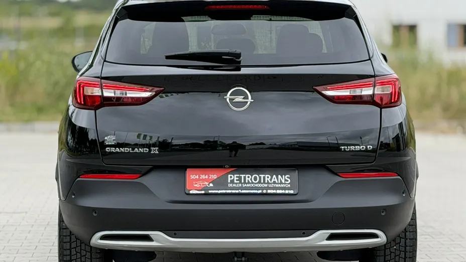 OPEL Grandland X -