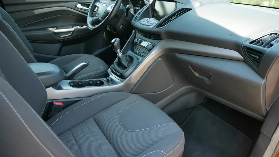 FORD Kuga -