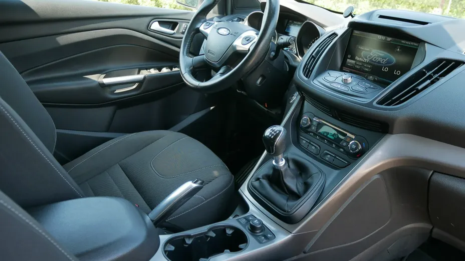 FORD Kuga -