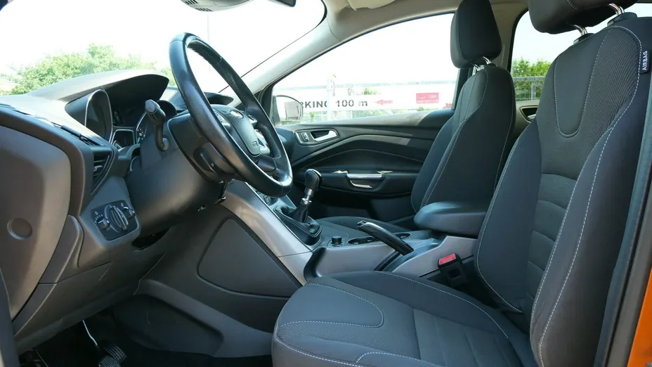FORD Kuga -