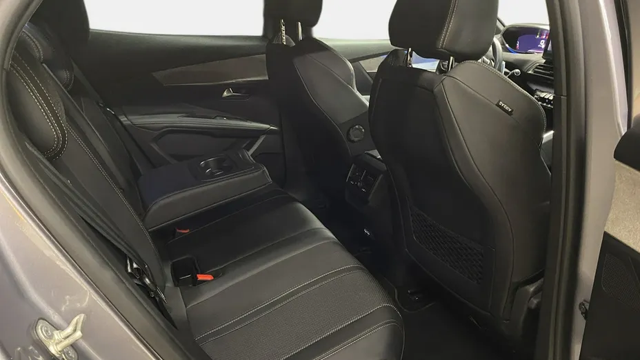 PEUGEOT 3008 -