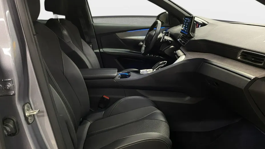 PEUGEOT 3008 -