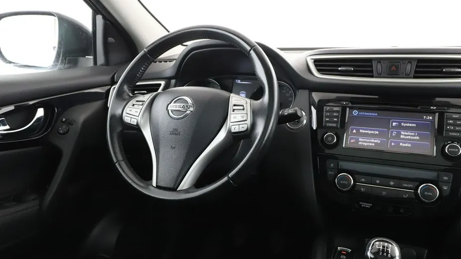 NISSAN Qashqai -