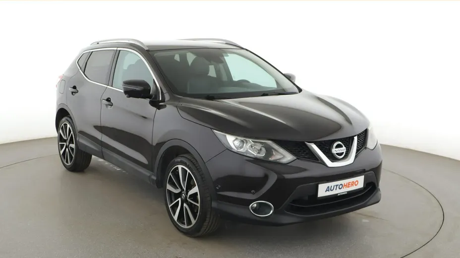NISSAN Qashqai -