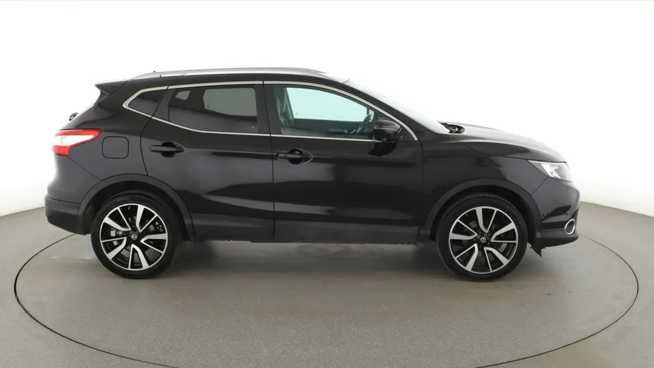 NISSAN Qashqai -