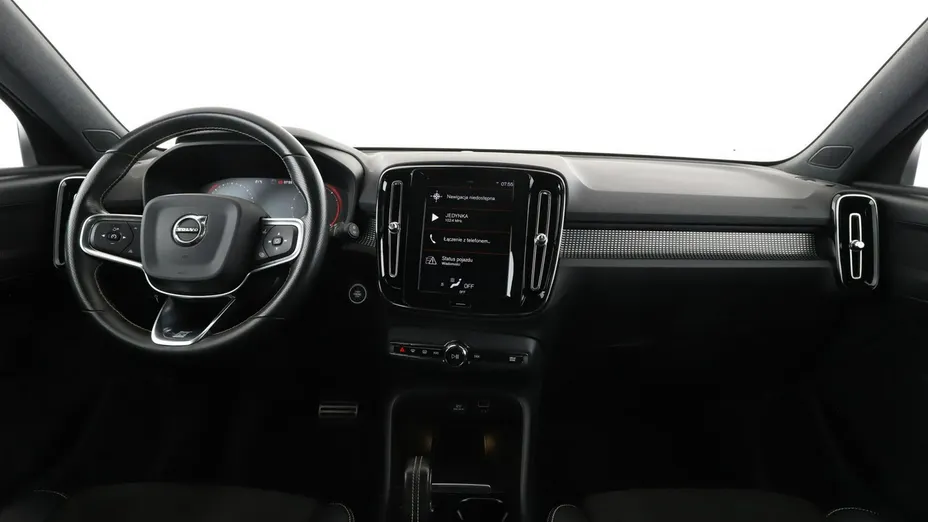 VOLVO XC40 -