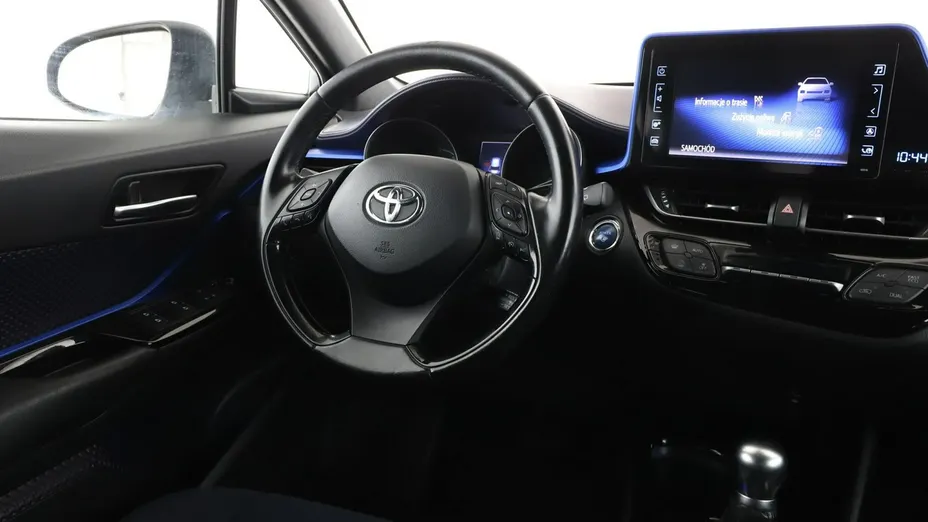 TOYOTA C-HR -